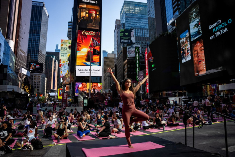Modi'den yoga şov: Guinness rekoru denemesi - Resim: 6