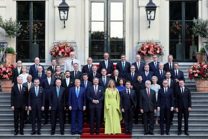 Erdoğan, NATO liderleri aile fotoğrafına katıldı - Resim: 12