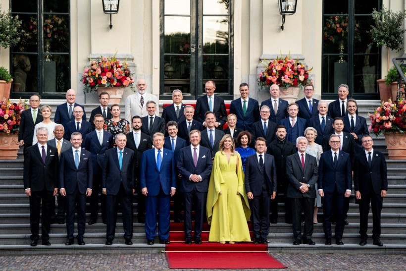 Erdoğan, NATO liderleri aile fotoğrafına katıldı - Resim: 23