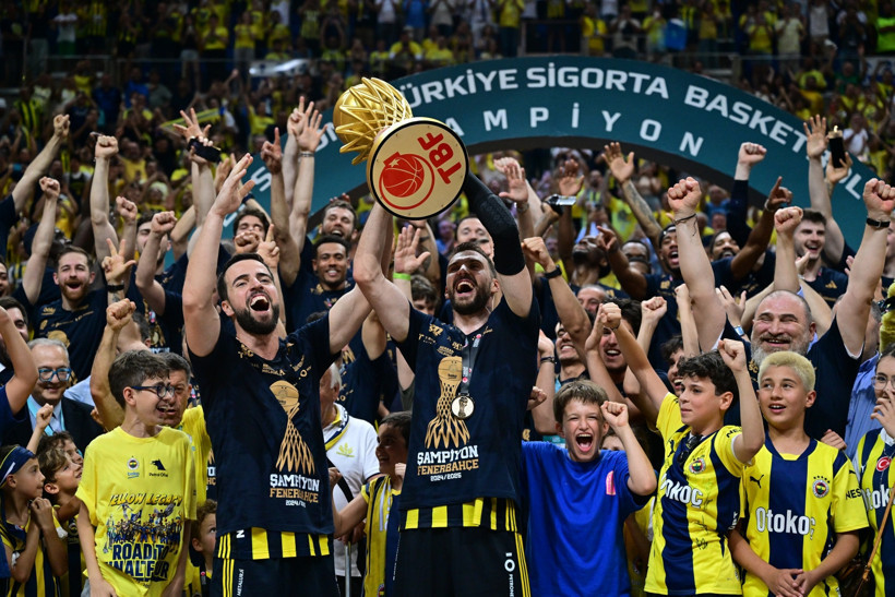 Şampiyon Fenerbahçe tarihinde ilki başardı: 10 yıldır kimse yapamamıştı! - Resim : 5