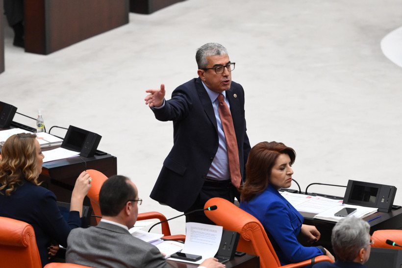 Meclis'te ortalık bir anda karıştı: 'Terbiyesiz' - Resim : 2