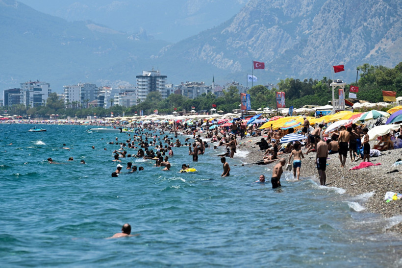 Antalya'da bunaltan nem ve sıcak - Resim : 1
