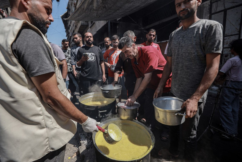 Gazze'de açlık kuyruğu - Resim: 12