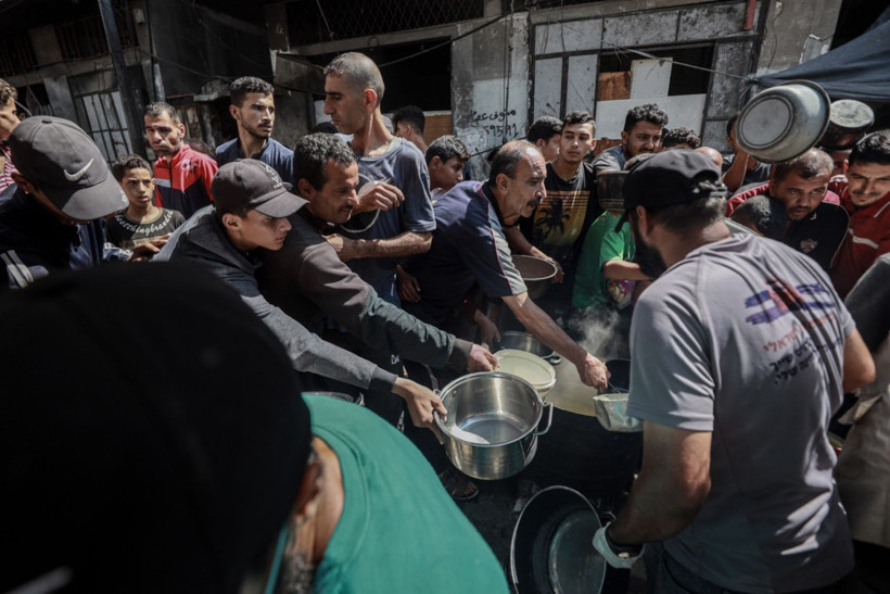 Gazze'de açlık kuyruğu - Resim: 24