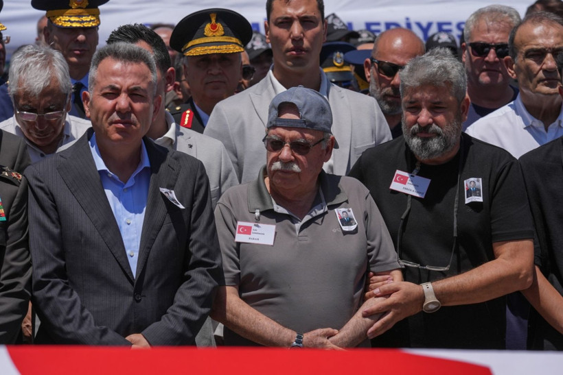 Şehit Albay'a veda - Resim: 7