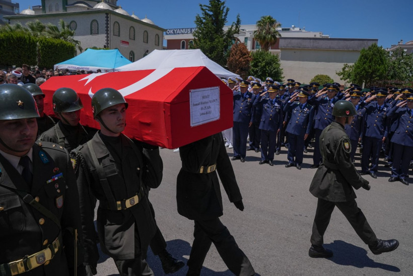 Şehit Albay'a veda - Resim: 9