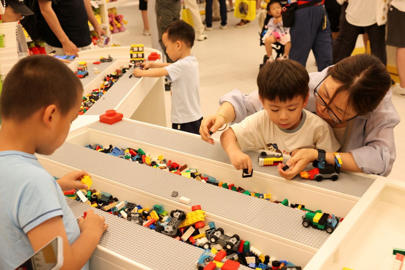 Şanghay'da dünyanın en büyük 'Lego Diyarı': Ziyaretçiler akın etti - Resim: 8