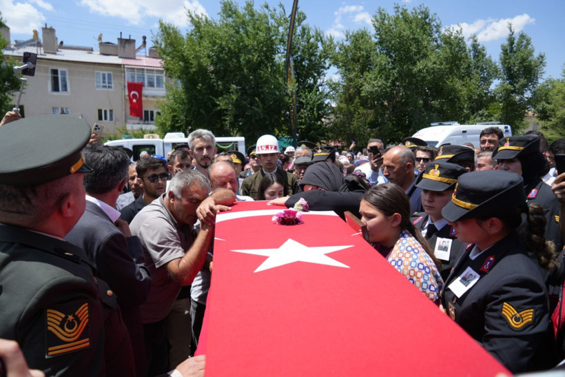 Şehitlere son veda - Resim: 16