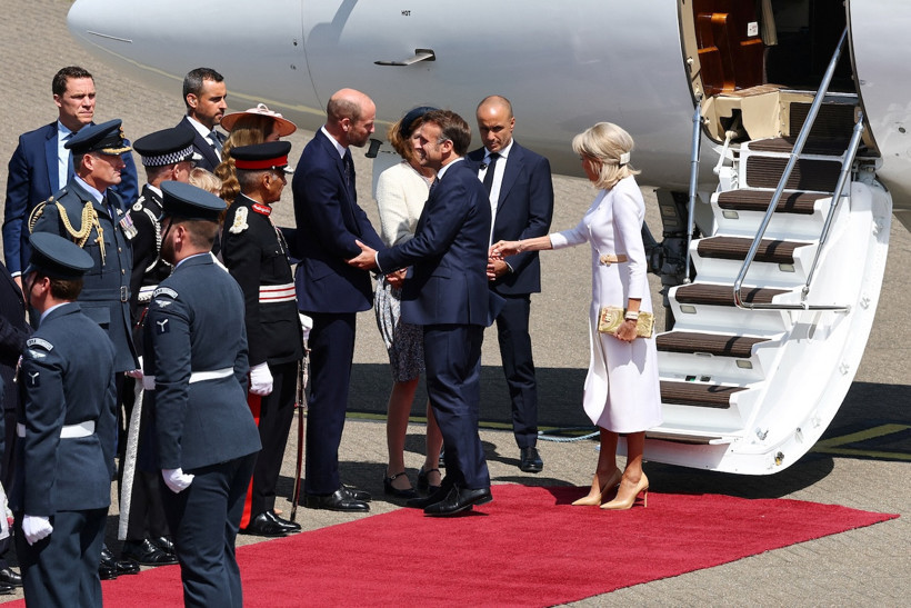 Macron'a kırmızı halıda şok: First Lady görmezden geldi - Resim : 2