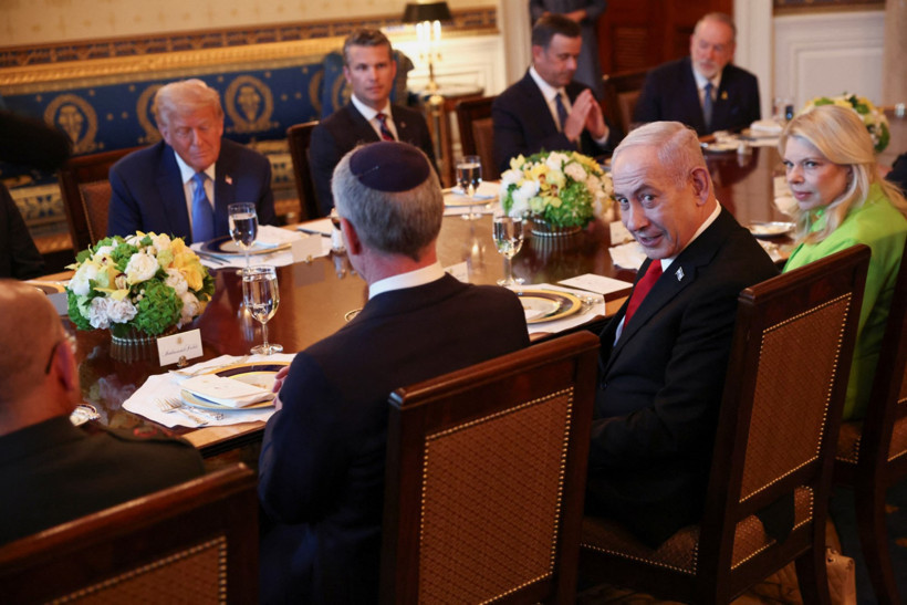 Trump, Netanyahu'yu üçüncü defa ağırladı: 'Gazze'de barış yolundayız' - Resim : 1