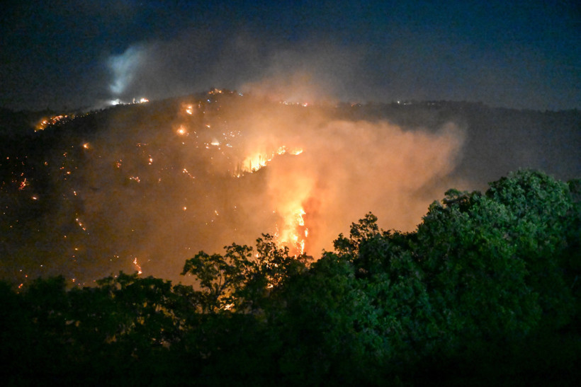 Manisa'daki yangın Uşak'a sıçradı: Evler tahliye edildi - Resim : 2
