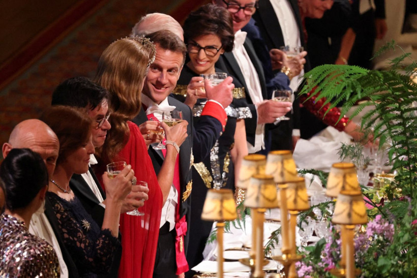 Kraliyet sofrasında dikkat çeken etkileşim: Macron, prensese göz kırptı - Resim: 2