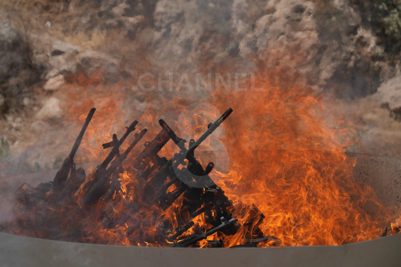 PKK'lı ilk grup silah bıraktı: Kazana atıp yaktılar - Resim : 1