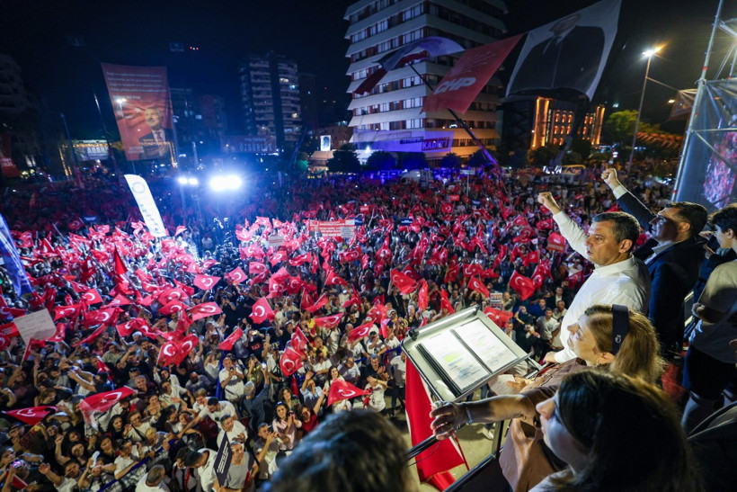 Özgür Özel: Birileri Cumhurbaşkanı'nı kandırmış - Resim : 2