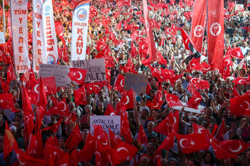 Özgür Özel: Baklava kutusunu bir ay planlamışlar - Resim : 13