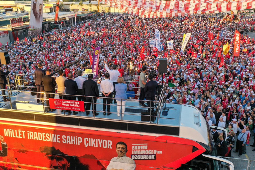 Özgür Özel'den Erdoğan'ın 'tarihi' açıklamasına sert yanıt - Resim : 2