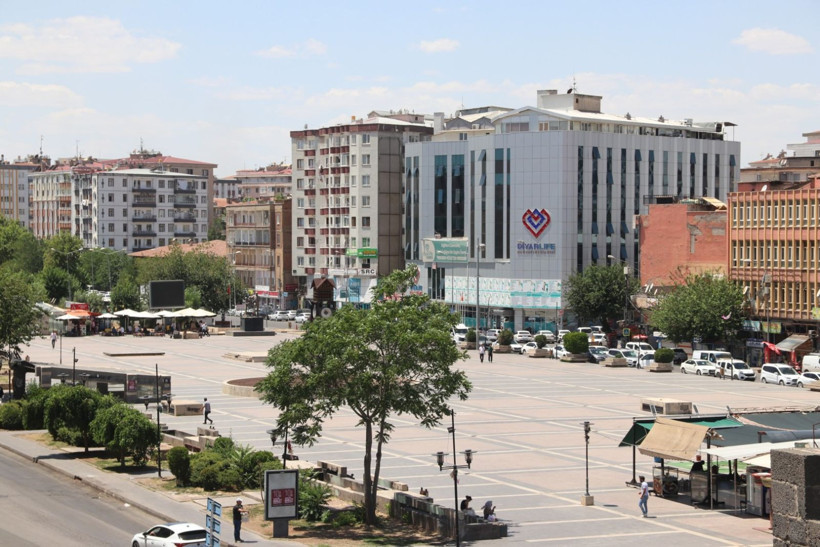 Sıcaklık 48 dereceye çıktı: Cadde ve sokaklar terk edildi - Resim: 4
