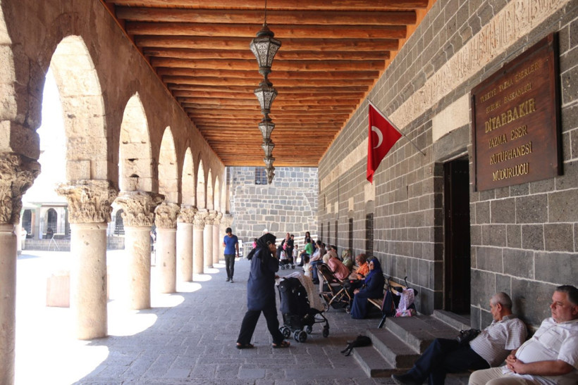 Sıcaklık 48 dereceye çıktı: Cadde ve sokaklar terk edildi - Resim: 7