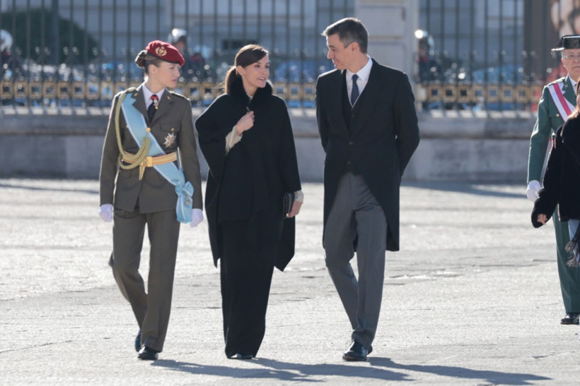 Veliaht Prenses'e Onur Ödülü kriz çıkardı - Resim: 10