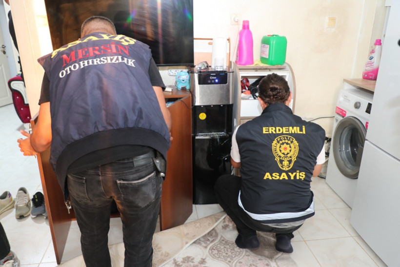 Fuhuş çetesine operasyon: 50 milyon TL'lik mal varlığına el konuldu - Resim : 2