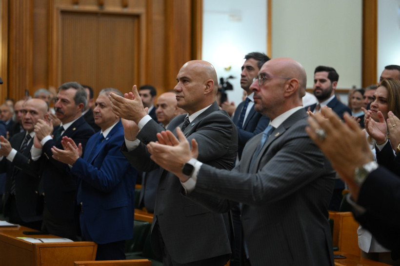 Müsavat Dervişoğlu'ndan askerlik tepkisi - Resim : 4