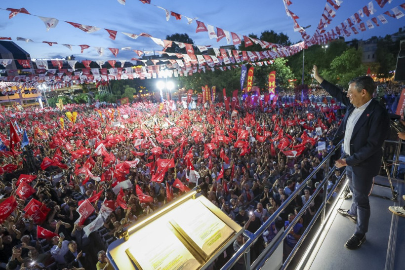 Özgür Özel: AK Parti'den istifa etmeye, babaocağına gelmeye davet ediyorum - Resim : 9