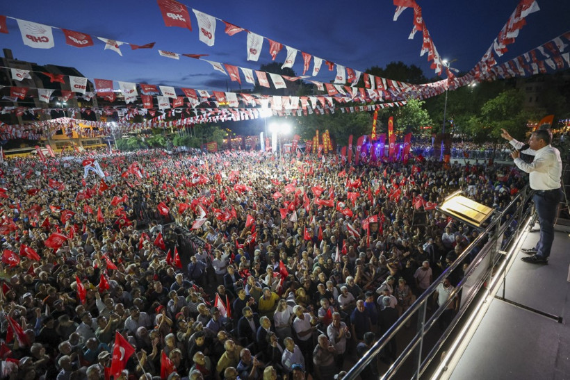 Özgür Özel: AK Parti'den istifa etmeye, babaocağına gelmeye davet ediyorum - Resim : 10