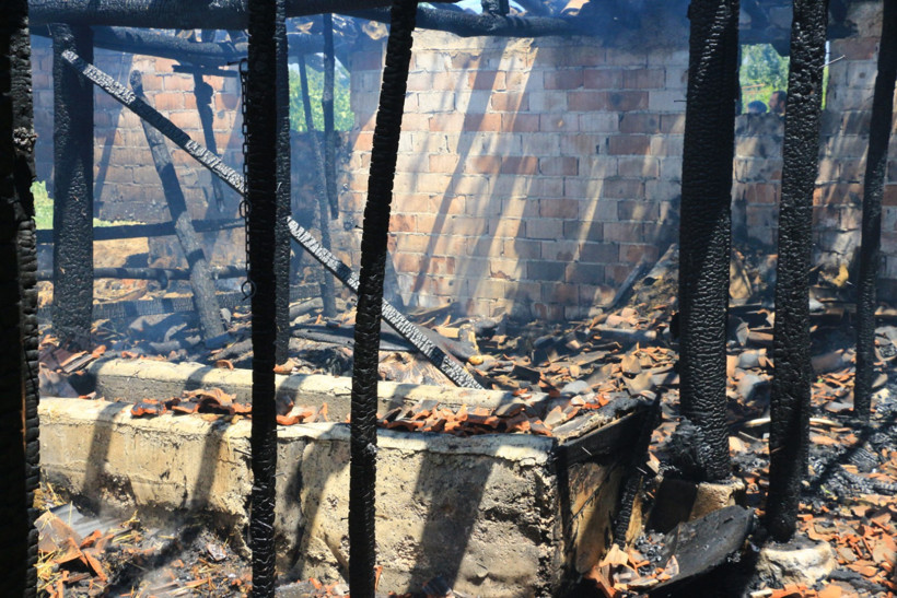 Tokat'ta yangın felaketi: Hayvanlar öldü, tonlarca ürün yandı - Resim : 2