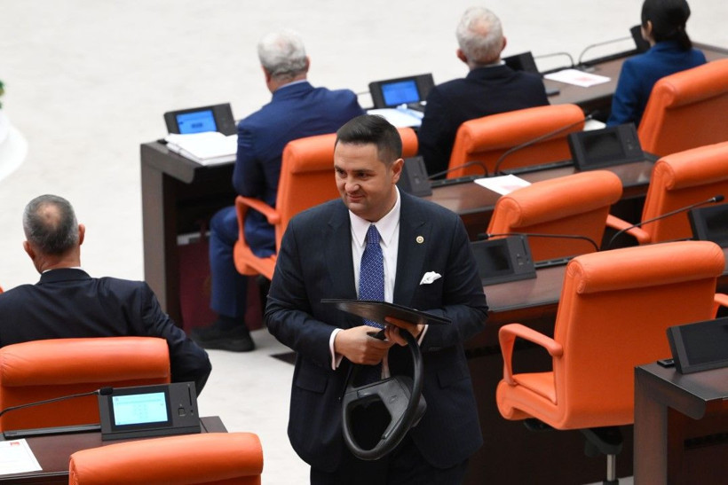 CHP’li Akdoğan’dan direksiyonlu protesto - Resim: 17