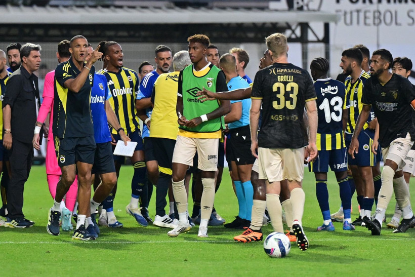 Fenerbahçe'nin hazırlık maçında saha karıştı: İrfan Can çıldırdı - Resim: 7