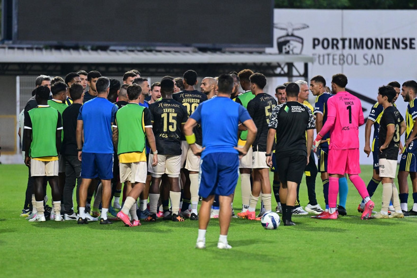Fenerbahçe'nin hazırlık maçında saha karıştı: İrfan Can çıldırdı - Resim: 6