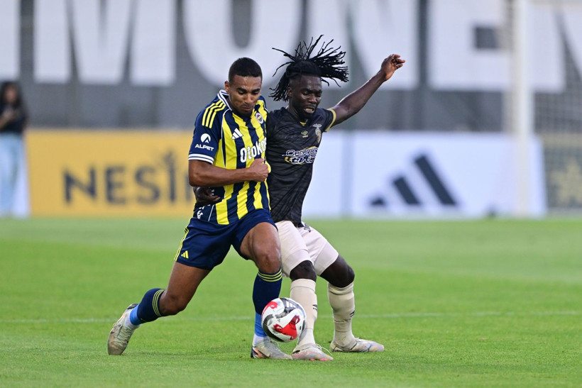 Fenerbahçe'nin hazırlık maçında saha karıştı: İrfan Can çıldırdı - Resim: 11