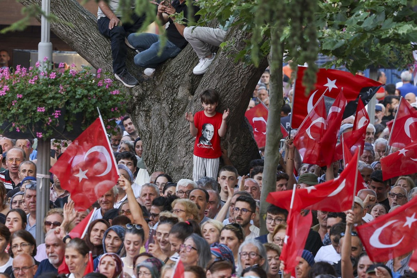 Özgür Özel, 'gecenin sürprizi' diyerek anket sonuçlarını açıkladı - Resim : 14