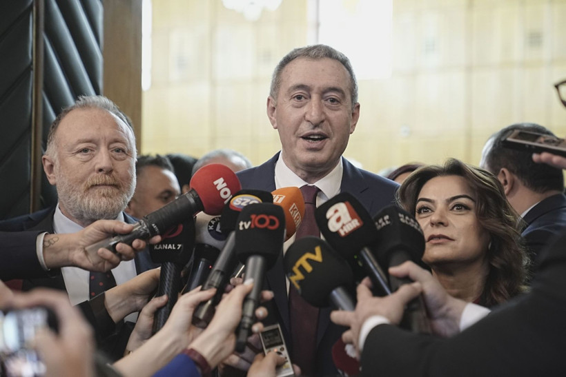 Son anket sonuçları: Hangi parti ne kadar oy alıyor? - Resim: 4