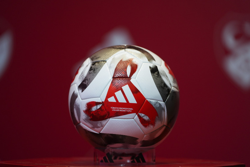 Süper Lig'in yeni topu tanıtıldı: Marka değişti - Resim : 2