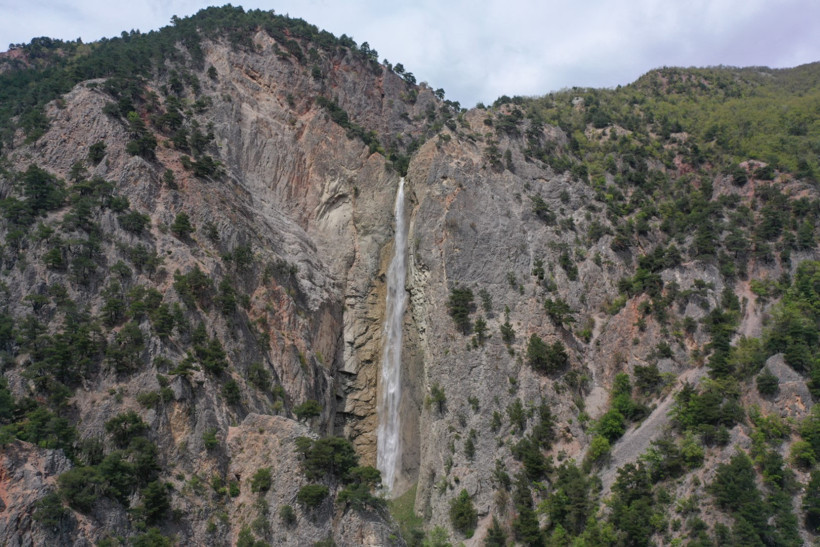 Bir zamanların görsel şöleni artık yok: Su uçuran şelalesi kurudu - Resim : 1