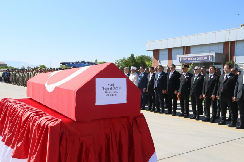 Şehidin naaşı memleketine uğurlandı - Resim : 1