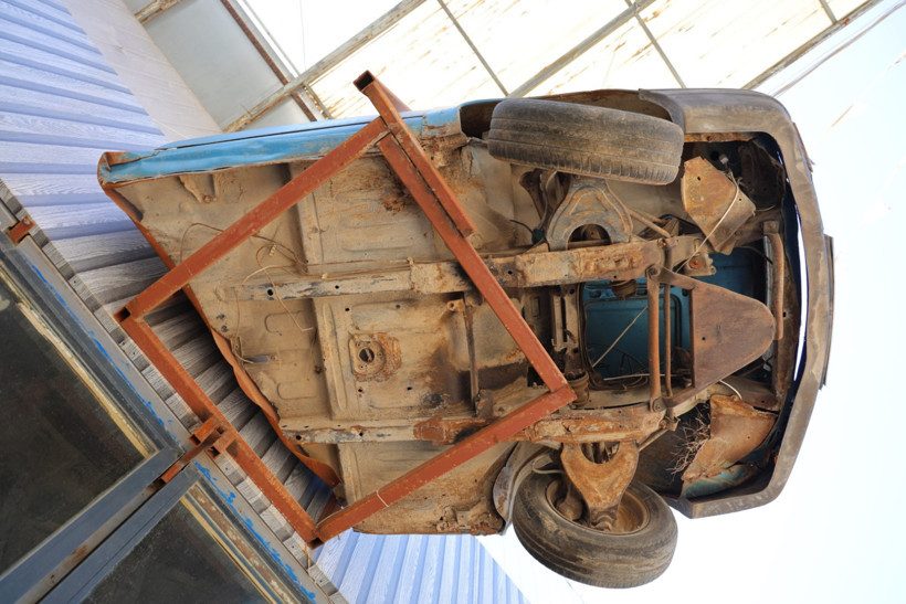 Anısı yarım kalmadı: Depremde kaybettiği aracın sağlam kısmını dükkanına monte etti - Resim : 3