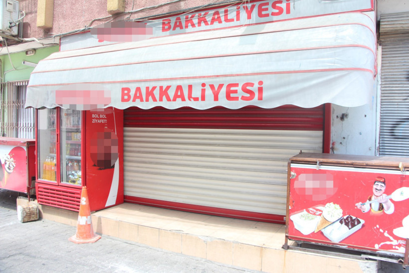 30 yıllık bakkal kapı duvar: Mahalleliyi dolandırıp sırra kadem bastı - Resim : 2