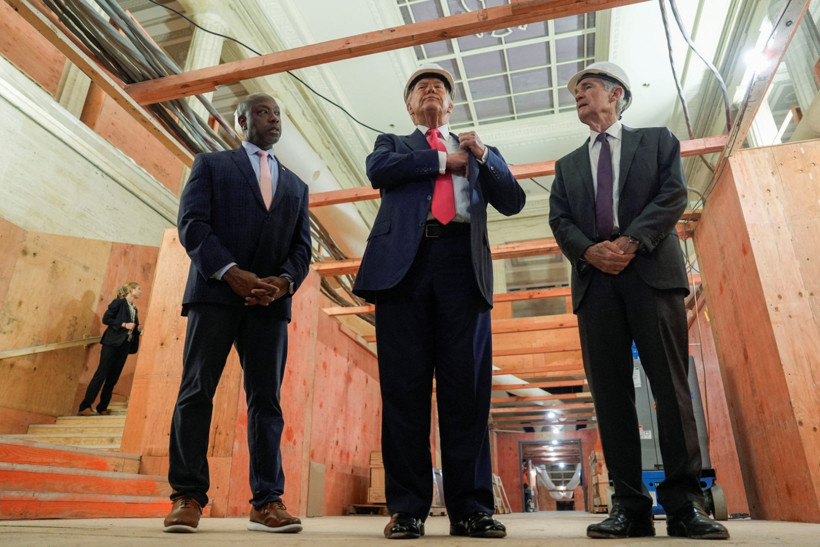 Fed'de büyük atışma: Trump cebinden belge çıkardı, Powell şaştı kaldı - Resim : 1