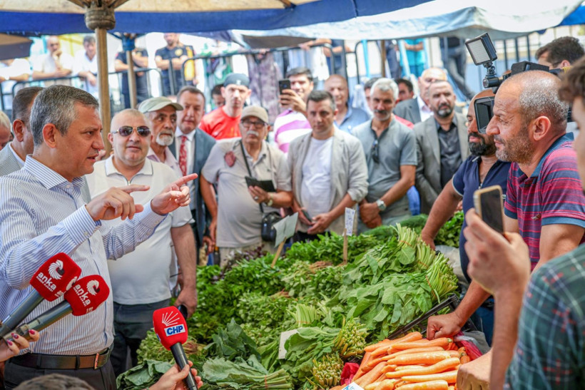 Özgür Özel pazara indi, bir dokundu bin ah işitti - Resim: 2
