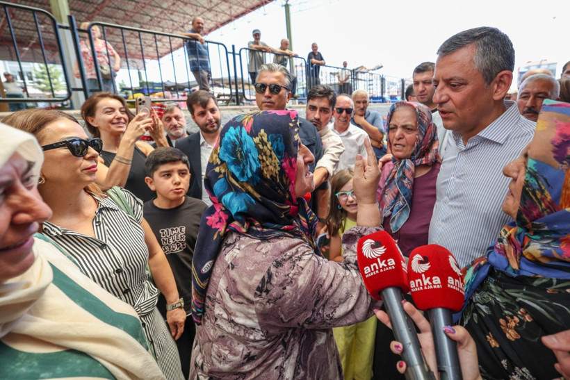 Özgür Özel pazara indi, bir dokundu bin ah işitti - Resim: 6