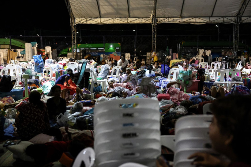 Sınır yangın yerine döndü: On binler kaçıyor - Resim: 8