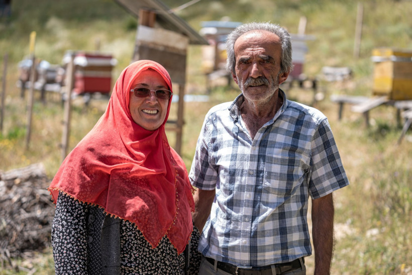 Hediye arı ile başladı: 38 yıldır arıcılık yapıyor - Resim : 1