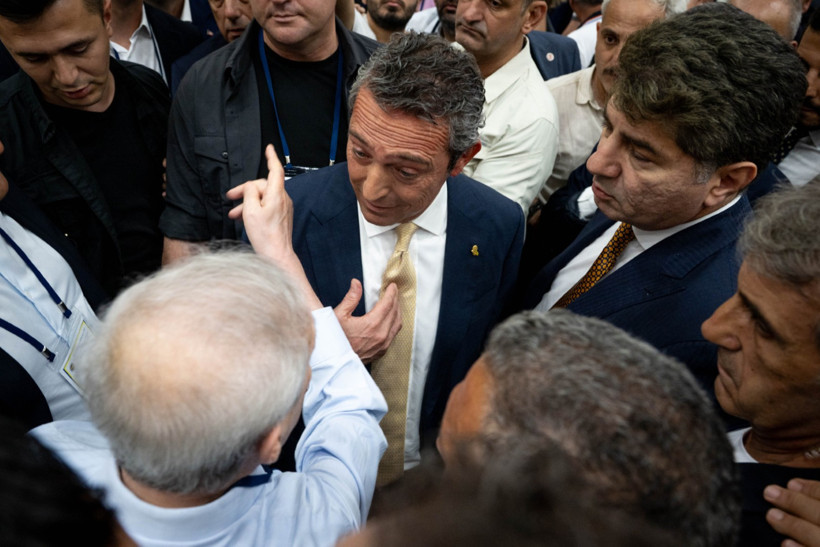 Fenerbahçe Divan Kurulu'nda büyük gerginlik: Yayın kesildi - Resim : 2