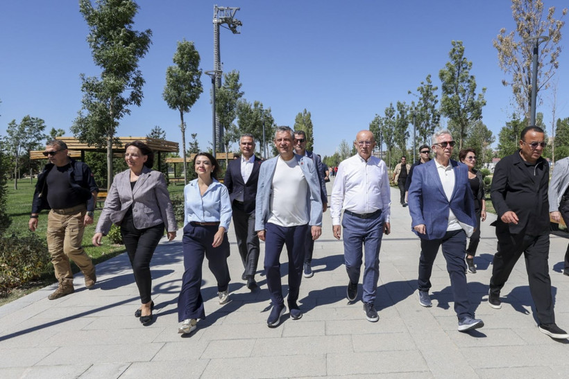 Özgür Özel ve Mansur Yavaş’tan Ankara turu - Resim: 3