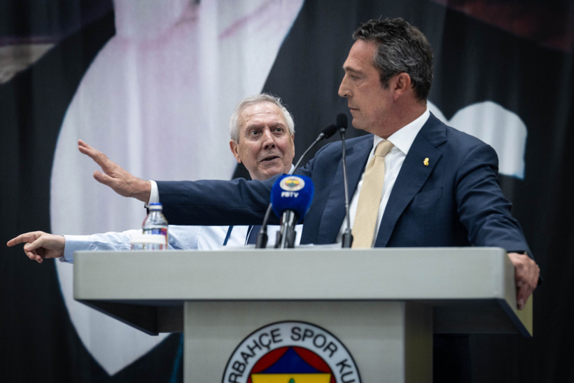 Ali Koç'un teklifini duyan Aziz Yıldırım kürsüye çıktı: Hem tartıştılar, hem öpüştüler - Resim : 2