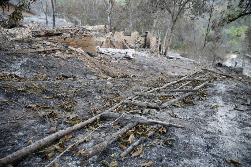 Karabük yangını: Bir köyde 39 ev yandı - Resim: 7