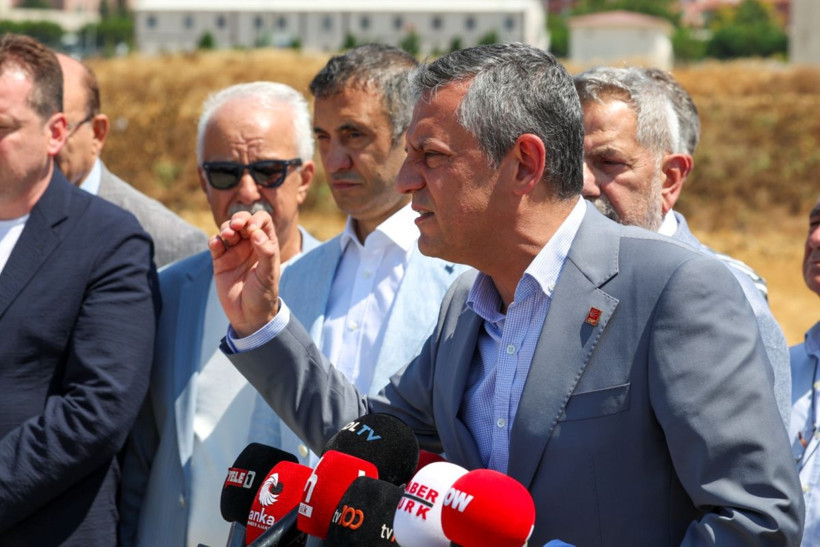 Özel'den sert tepki: Küstahlar, bir de 'İsterse Bakan Bey'le konuşsun' diyorlar - Resim : 1