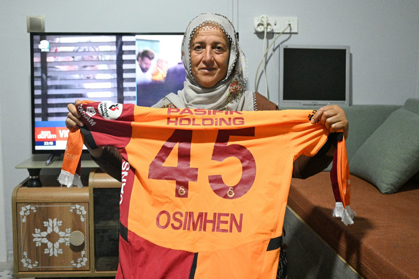 "Osimhen Teyze" çok mutlu: 'Pastırma yedireceğim' - Resim : 3